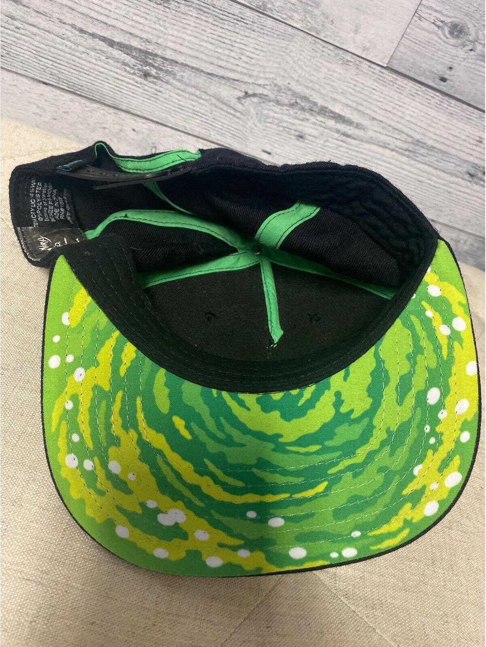 Exclusive RICK & MORTY SnapBack - Picture 2 of 2